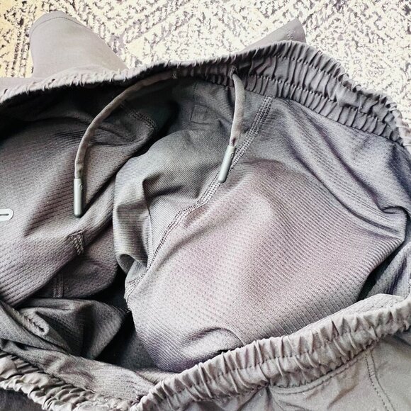 Lululemon Pace Breaker 9” Lined Shorts –black ,Size M G109 - Picture 6 of 7